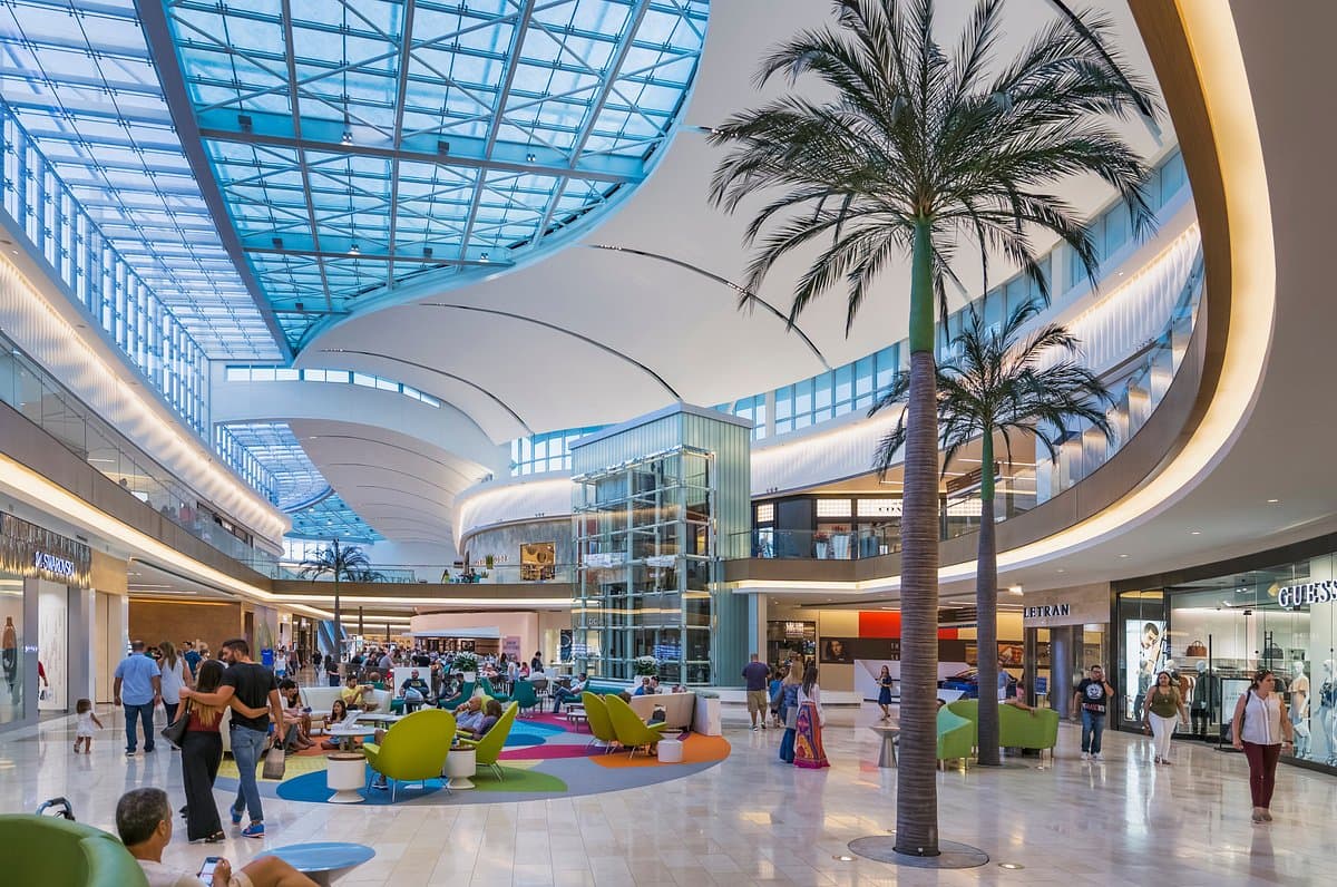 Puerto Rico mall ceramic tile installation